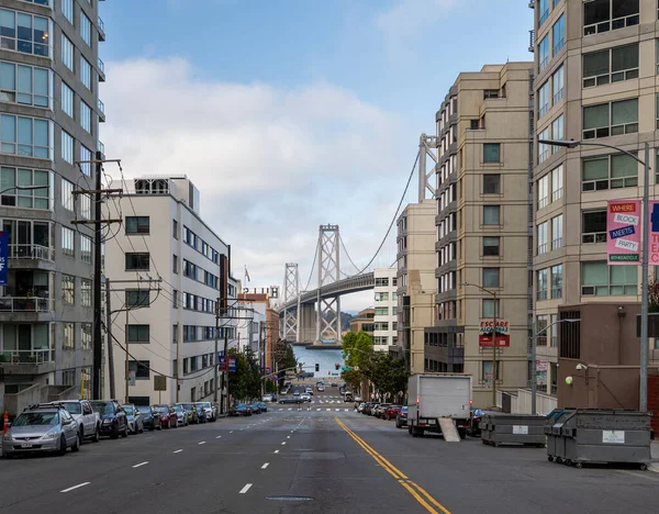 San Francisco California Daki Binalar Arasında Asfalt Yola Bakan Manzaralı — Stok fotoğraf