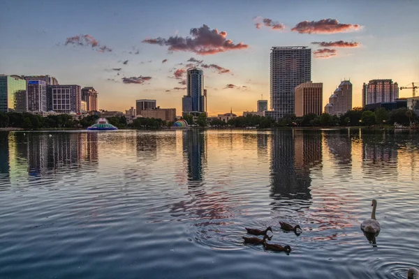 Der Sonnenuntergang Orlando Florida Lake Eola — Stockfoto