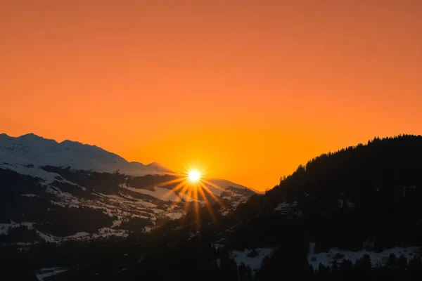 Una Foto Puesta Del Sol Las Montañas Falera Surselva Suiza —  Fotos de Stock