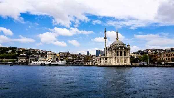 Veduta Panoramica Della Moschea Ortakoy Istanbul Turchia — Foto Stock