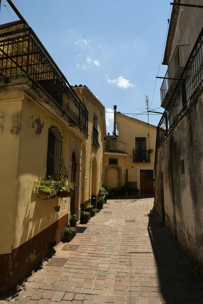 Talya Nın Basilicata Bölgesinde San Fele Köyündeki Dar Sokaklar — Stok fotoğraf