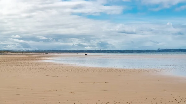 Normandiya Vauville Güzel Bir Sahil Arkasında Bir Var — Stok fotoğraf