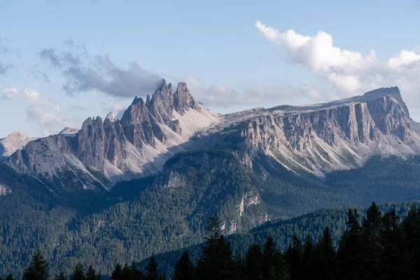 Uma Vista Panorâmica Das Montanhas Das Dolomitas — Fotografia de Stock