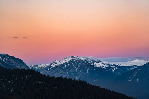 Uma Foto Montanhas Nevadas Falera Município Região Surselva Suíça Pôr — Fotografia de Stock