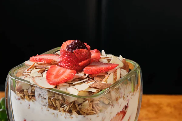 Closeup Shot Yogurt Oatmeal Strawberry Served Cup Breakfast — Stock Photo, Image