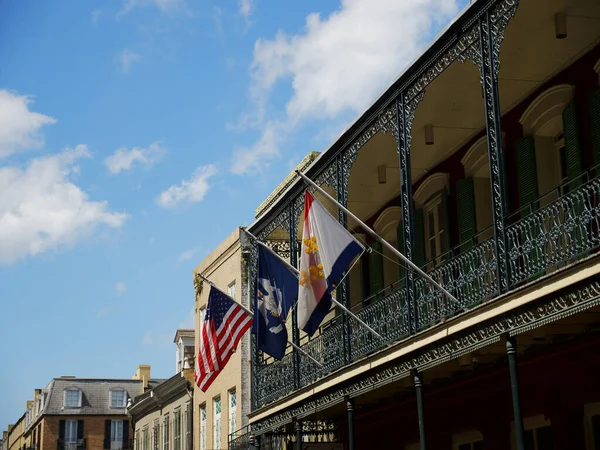 Ein Blick Auf Die Flaggen Der Vereinigten Staaten Louisiana Und — Stockfoto
