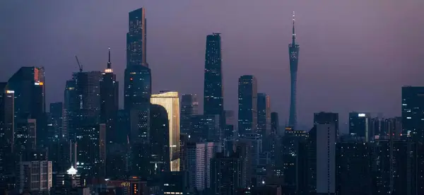 Uno Skyline Panoramico Con Grattacieli Notte — Foto Stock