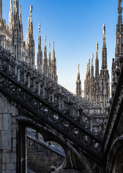 Detaljer Marmor Spiror Och Statyer Taket Milanos Katedral Italien — Stockfoto