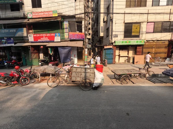 Pequenas Barracas Com Carrinhos Longo Rua Daca Conceito Vida Cotidiana — Fotografia de Stock