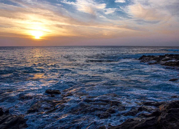 Denizin Üzerindeki Güzel Gün Batımı — Stok fotoğraf