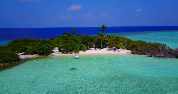 Una Hermosa Vista Una Isla Con Mar Tranquilo Día Soleado — Foto de Stock