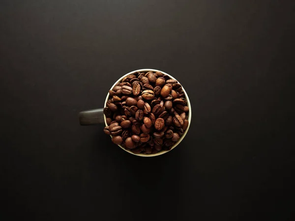 Top View Mug Coffee Beans Black Background — Stock Photo, Image