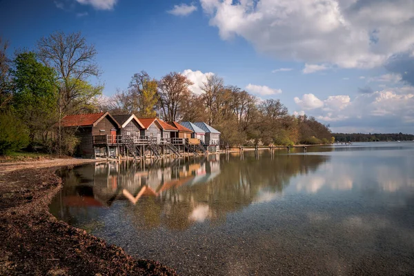 Bewolkte Lucht Boven Boothuizen Het Ammermeer Beieren Duitsland — Stockfoto