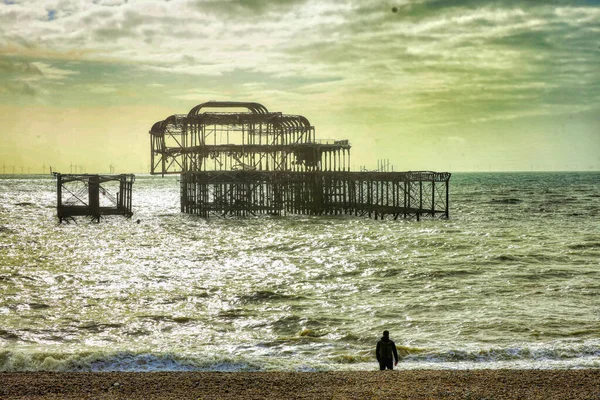 Una Vista Espectacular Del Muelle Del Oeste Quemado Playa Brighton — Foto de Stock