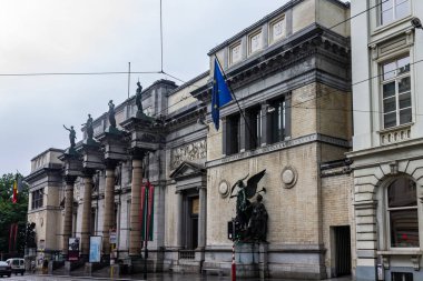 Brüksel, Belçika 'daki Palace Royale' in manzaralı bir çekimi.