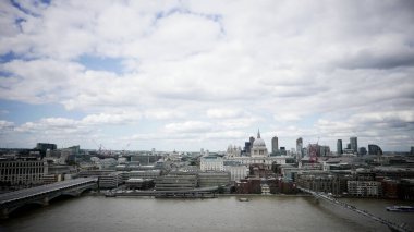 Bulutlu bir günde Londra şehri, İngiltere, İngiltere