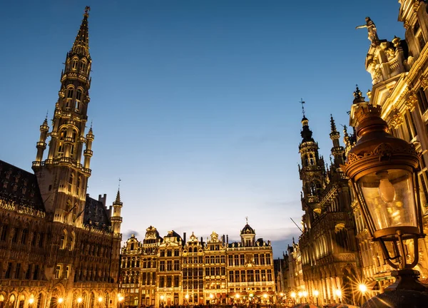 Närbild Människor Malning Runt Grand Palace Belgien — Stockfoto