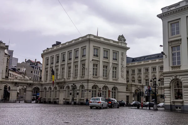 比利时布鲁塞尔市中心皇家宫殿的风景画 — 图库照片
