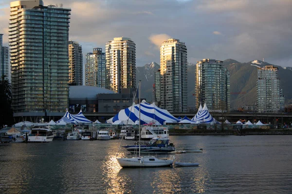 False Creek Centrum Vancouveru Při Západu Slunce Britská Kolumbie Kanad — Stock fotografie