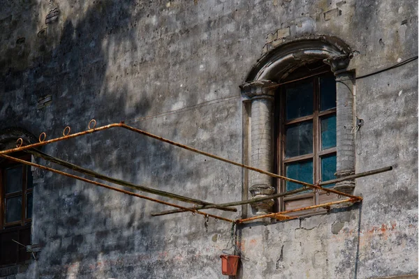 Tiro Ângulo Baixo Uma Janela Edifício Antigo Aldeia Velha Shanghai — Fotografia de Stock