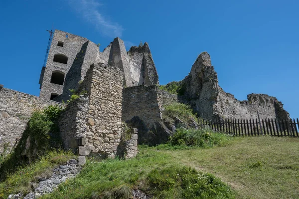 Die Alte Burg Likava Mit Halb Zerstörten Mauern Slowakei — Stockfoto