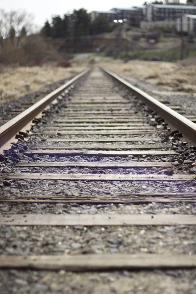 Eine Vertikale Aufnahme Einer Alten Eisenbahn Aus Stahl Und Eisen — Stockfoto