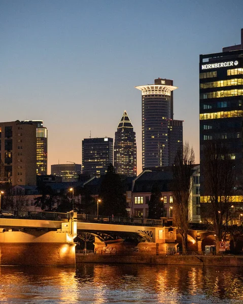 Une Vue Imprenable Sur Paysage Urbain Avec Hauts Bâtiments Modernes — Photo