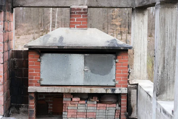 Closeup Shot Barbecue Oven Backyard — Stock Photo, Image