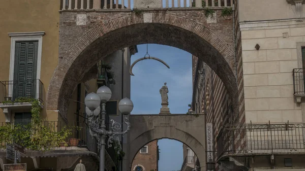 Talya Verona Güzel Bir Pazar Manzarası — Stok fotoğraf