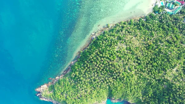 Una Hermosa Vista Mar Con Una Isla Día Soleado Asia — Foto de Stock