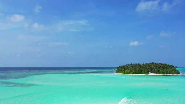 Hint Okyanusu Tarafından Yıkanan Maldivler Deki Değmemiş Bir Adanın Insansız — Stok fotoğraf