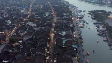Vietnam 'ın merkez kıyısındaki Hoi An şehrinin insansız hava aracı görüntüleri.