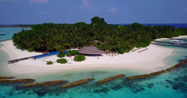 Maldivler Deki Bir Adanın Hava Görüntüsü — Stok fotoğraf