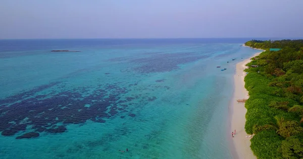 Uma Bela Vista Mar Com Uma Ilha Dia Ensolarado Ásia — Fotografia de Stock