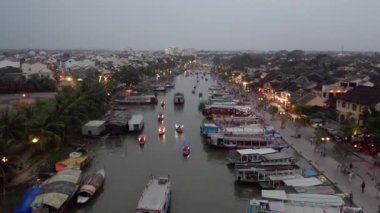 Vietnam 'ın merkez kıyısındaki Hoi An şehrinin insansız hava aracı görüntüleri.