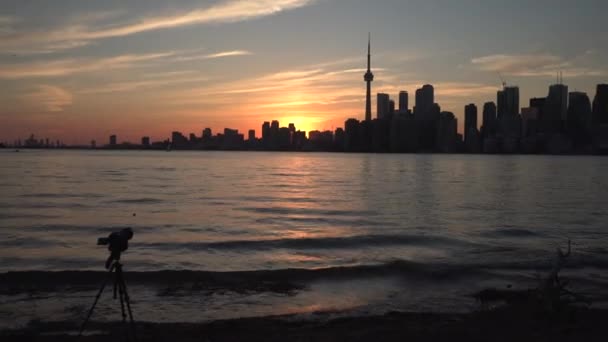 Sebuah Dari Toronto Cityscape Kanada Terlihat Dari Pulau Wards Terhadap — Stok Video