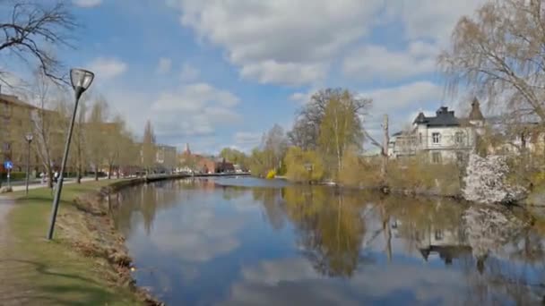 Ένα Pov Ενός Διαδρόμου Κατά Μήκος Του Ποταμού Svartan Στο — Αρχείο Βίντεο