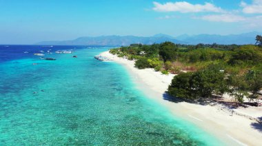 Maldivler 'de güzel bir manzaranın havadan görüntüsü.