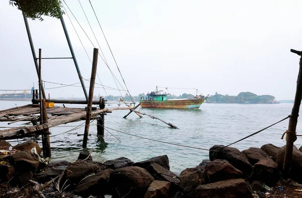 Uma Bela Foto Uma Rede Pesca Chinesa Pronta Para Ser — Fotografia de Stock