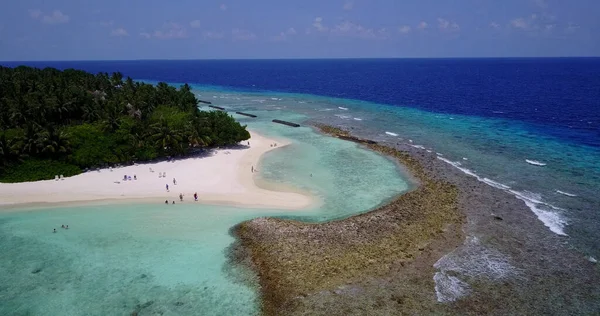 Turista Che Trascorre Sue Vacanze Una Piccola Isola Con Spiaggia — Foto Stock