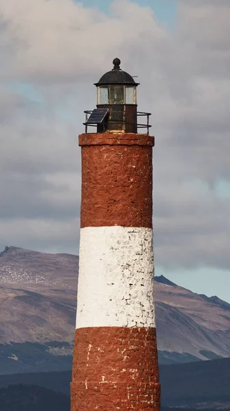 Vertical Shot Lighthouse Background Mountains — Stock Photo, Image