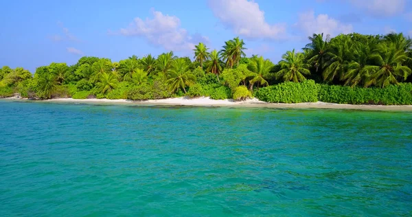 Exuberante Playa Tropical Verde Las Maldivas Desde Mar — Foto de Stock