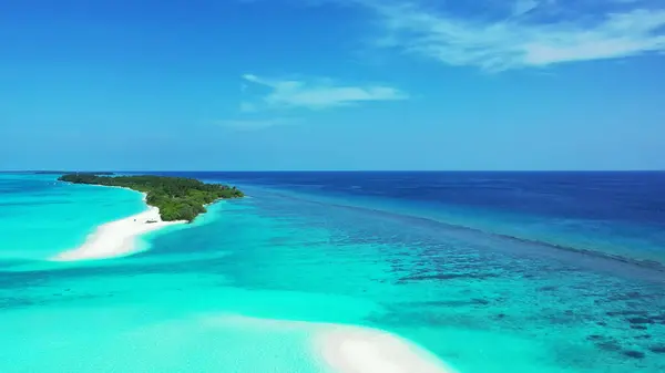 アジアの青と緑の海と海のパノラマのドローン映像 — ストック写真