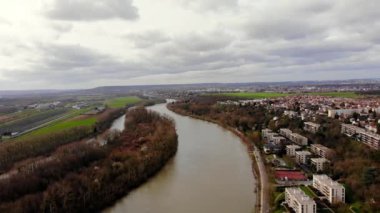 Fransa 'nın en iyi manzarası Herblay Seine Fleuve