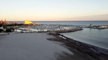 Denizdeki insansız hava aracının HD görüntüsü.