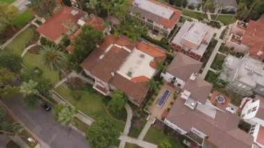 Pasadena, California, ABD 'deki lüks özel evlerin insansız hava aracı görüntüleri.