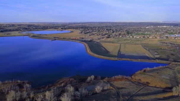 Pánev Nad Záběry Jezera — Stock video