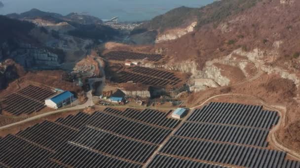 Imagens Aéreas Drone Central Fotovoltaica — Vídeo de Stock