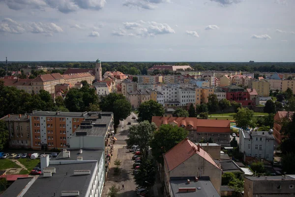 Вид Повітря Різнокольорових Житлових Будинків Дерев Під Чистим Небом Маленькими — стокове фото