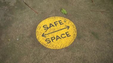 The Safe Space 'in turistler için 4K görüntüleri. Martha Brae Nehri Rafting Köyü, Trelawny Jamaika.